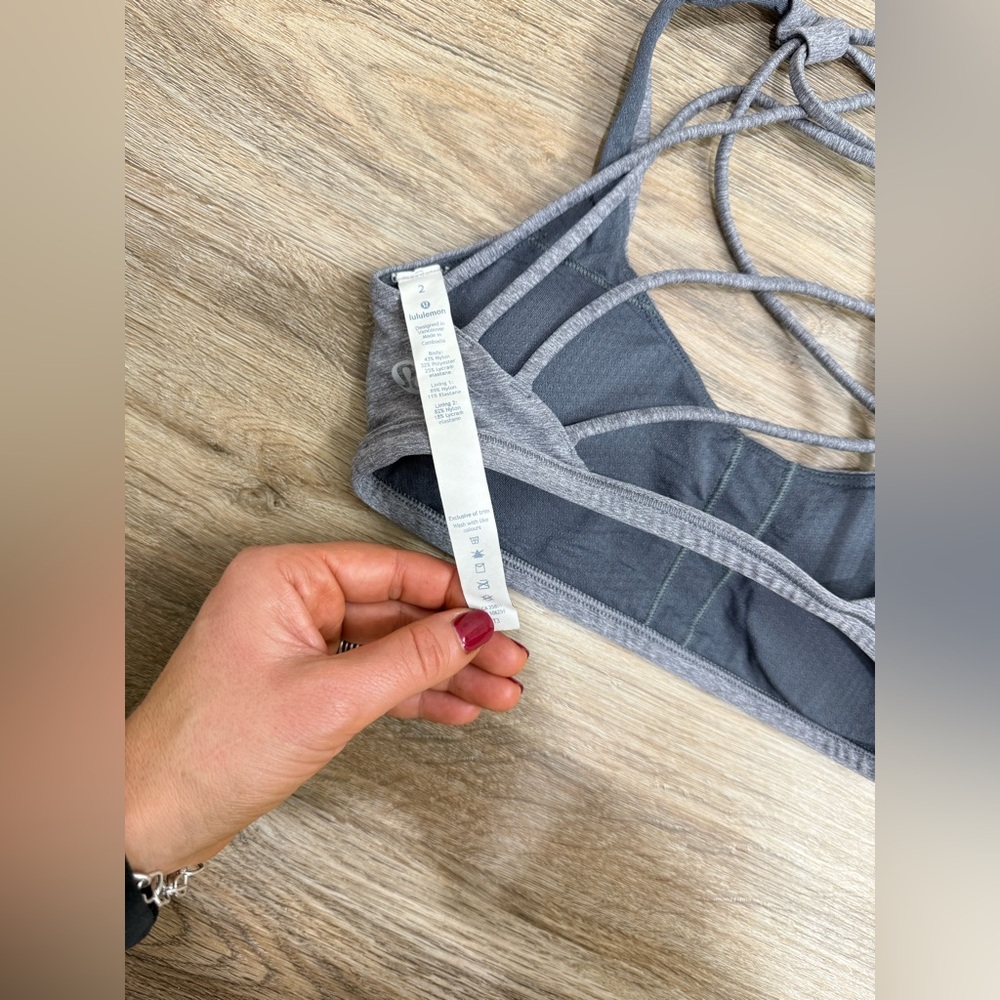 Sold!!!Lululemon Free To Be Bra (Wild) in Heathered Seal Grey Sz 2 - Picture 3 of 4